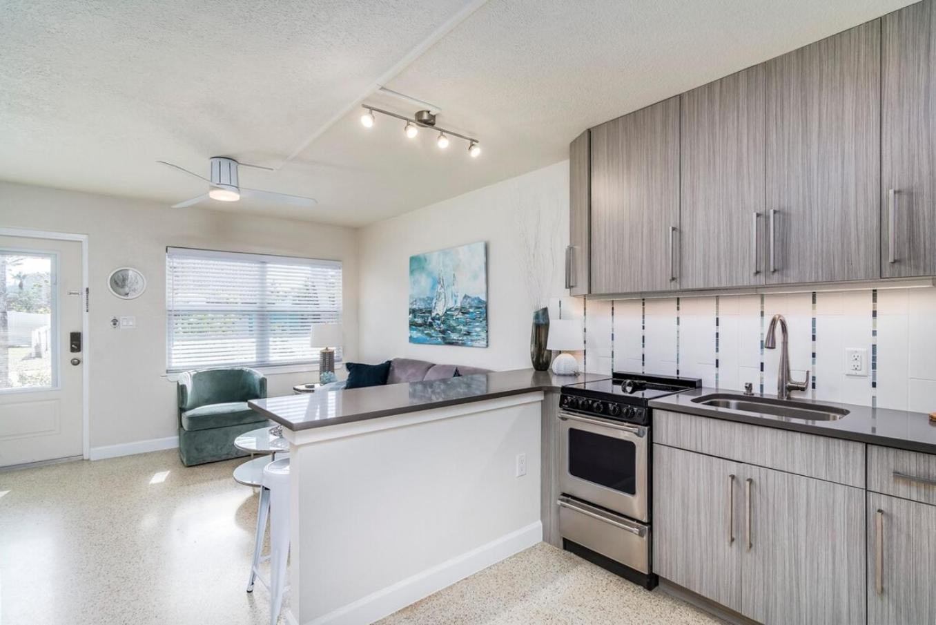 Boutique Vacation Rental Complex At Beach 코코아비치 외부 사진