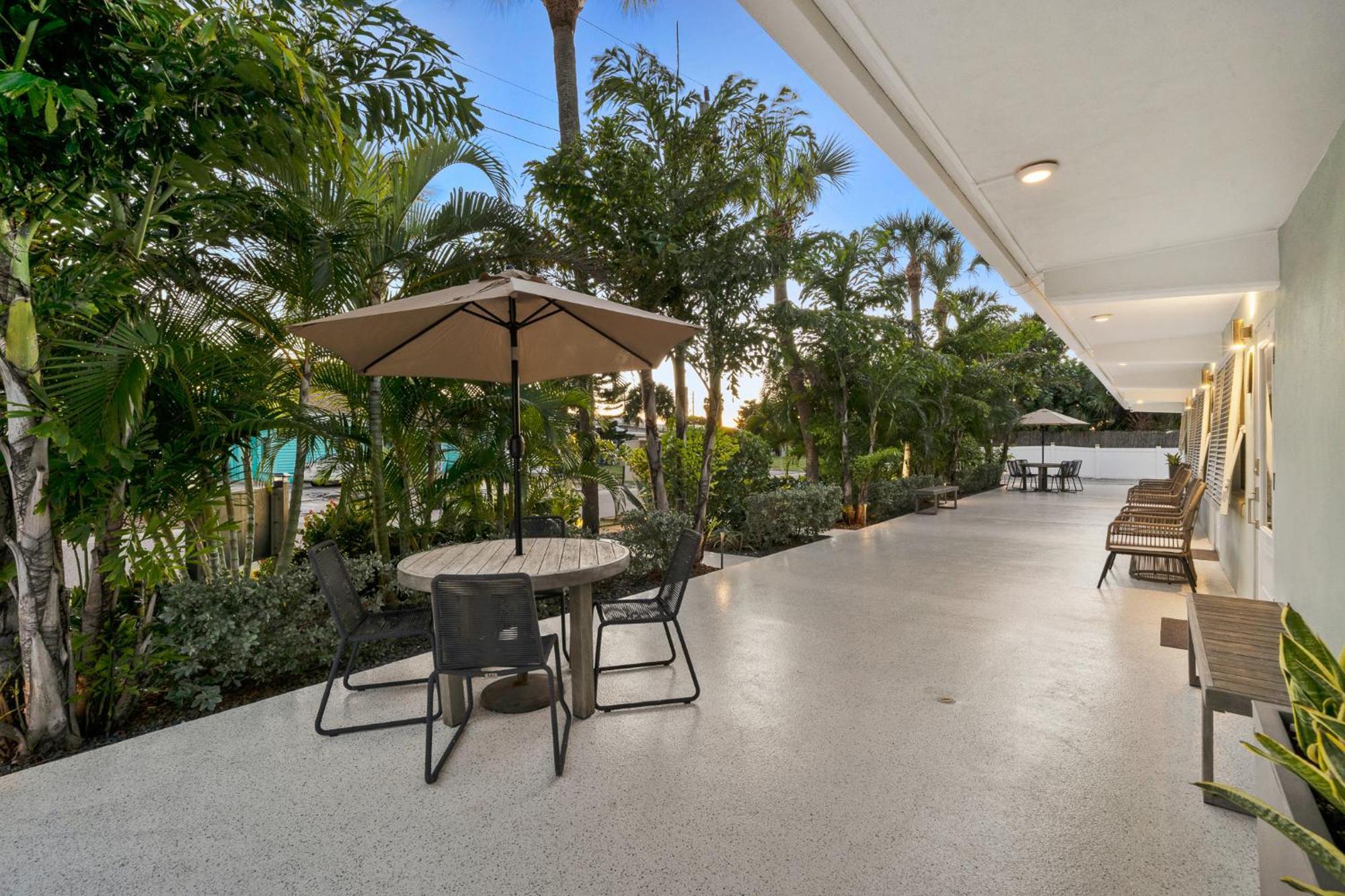 Boutique Vacation Rental Complex At Beach 코코아비치 외부 사진